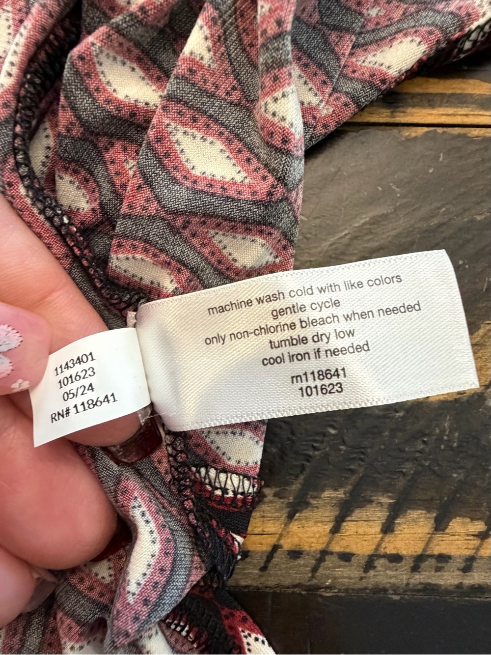 Lane Bryant Geometric Print V-Neck Blouse Career Long Sleeve 22/24 New $50 - Picture 12 of 13